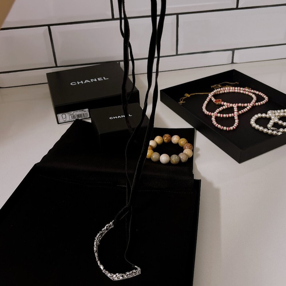 BRAND NEW SWAROVSKI CHOKER - Picture 6 of 8
